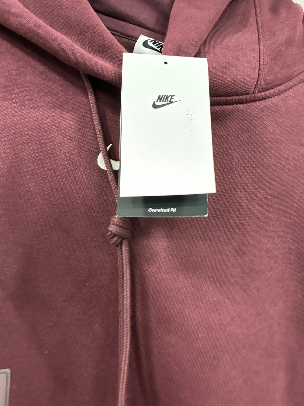 Nike women’s Maroon Pullover Hoodie Sweater-new with tags - Picture 2 of 6